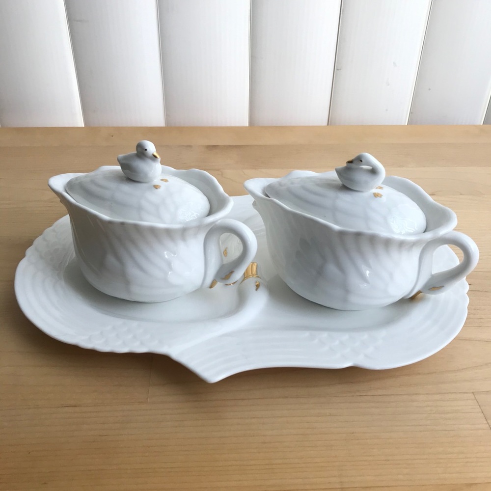 SUGAR AND CREAM SERVING SET
